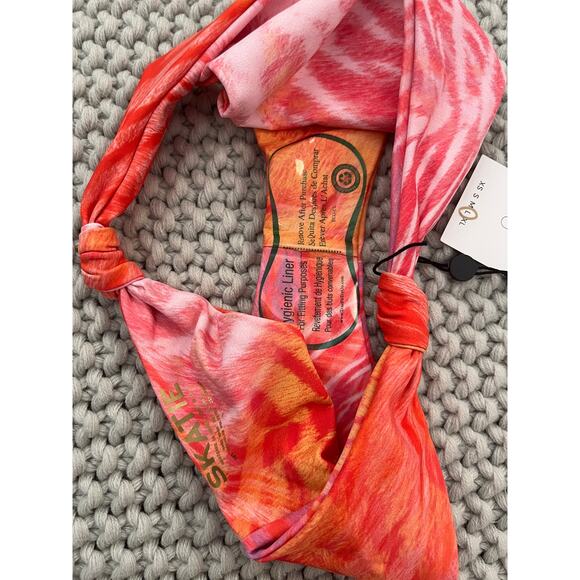 Skatie• ‘Suzanne’ Bikini Bottoms in MAKAHA - Picture 11 of 12